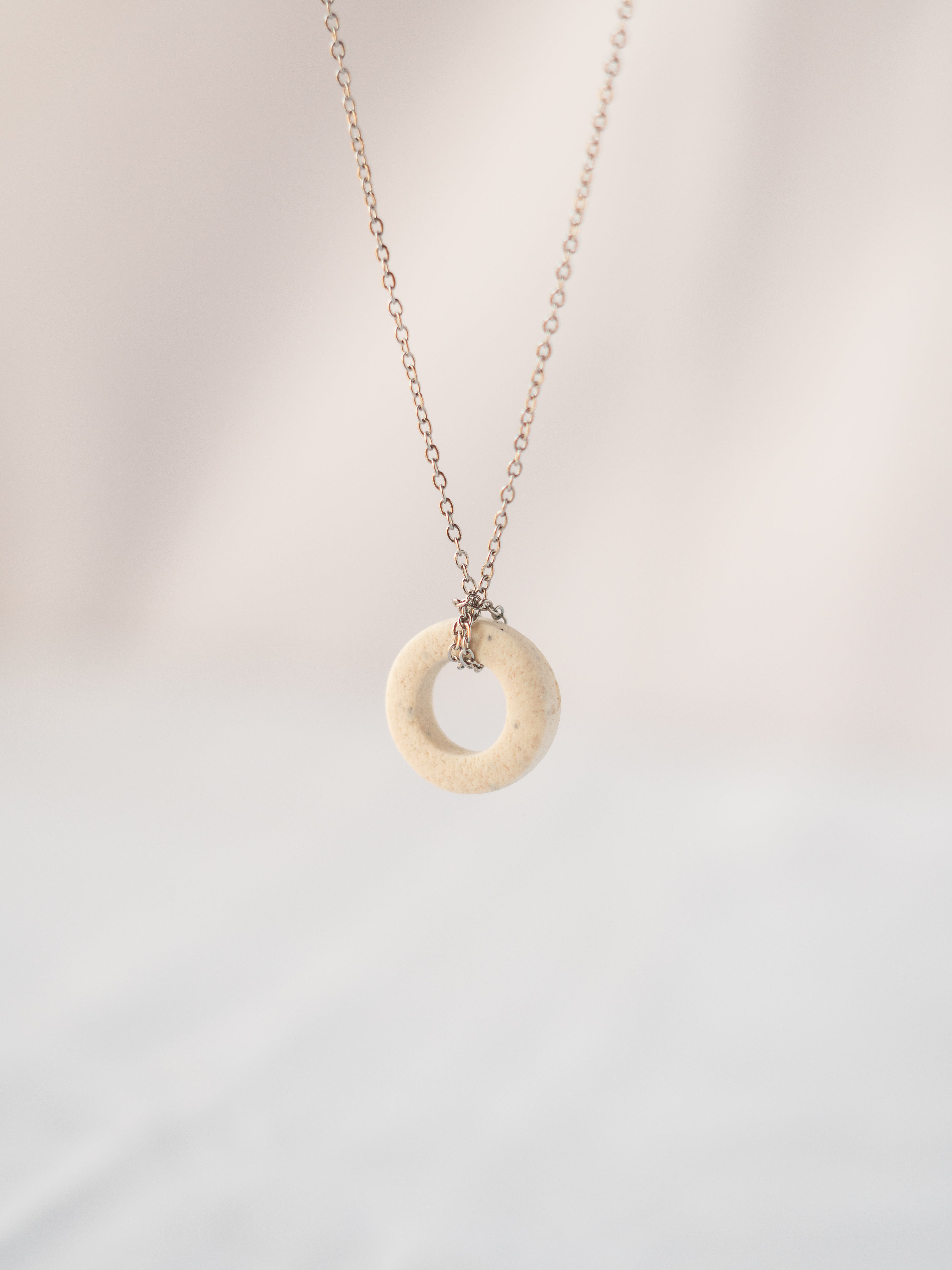 Small Silver Áurea Necklace