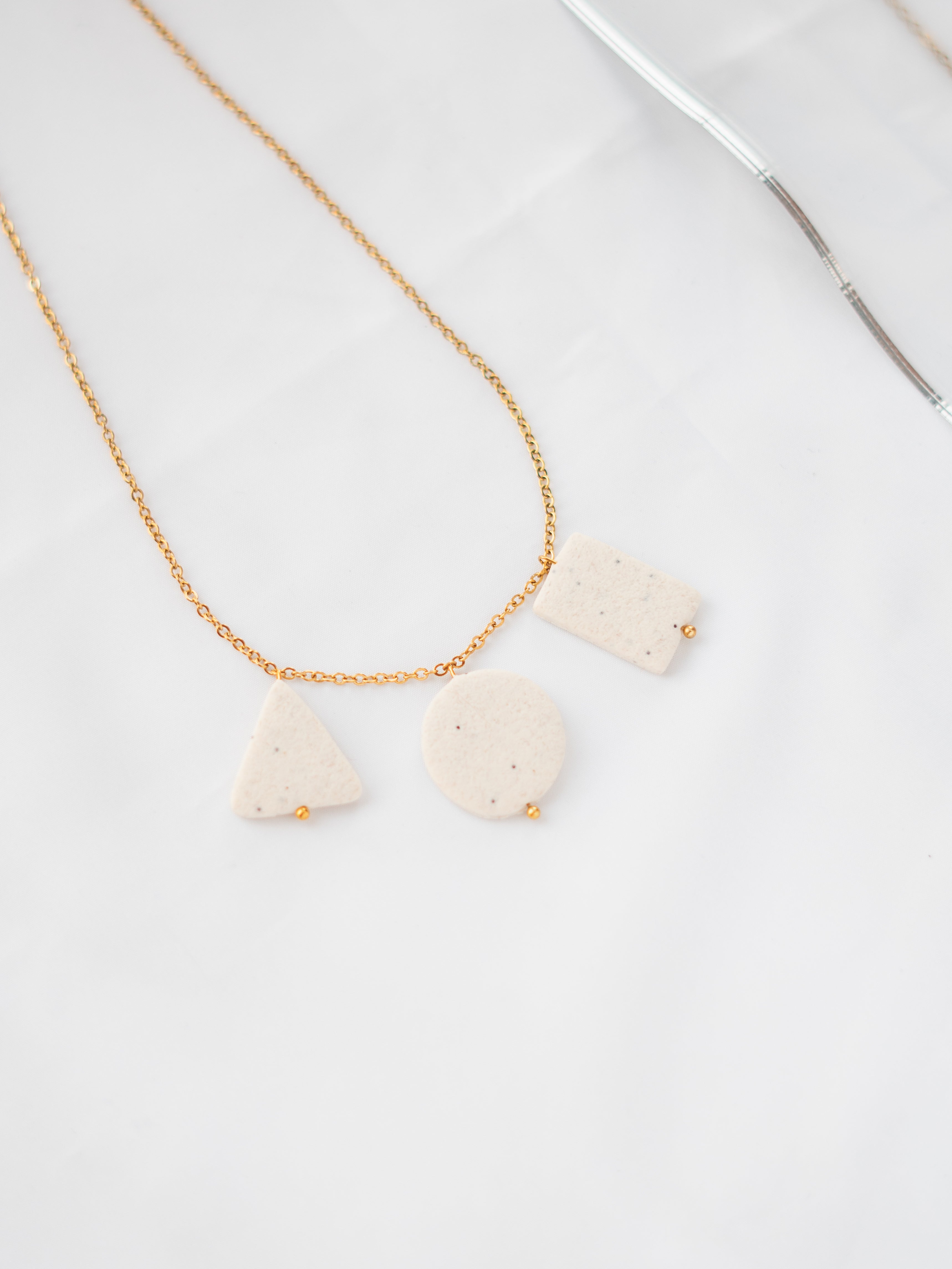 Áurea Formas Gold Necklace