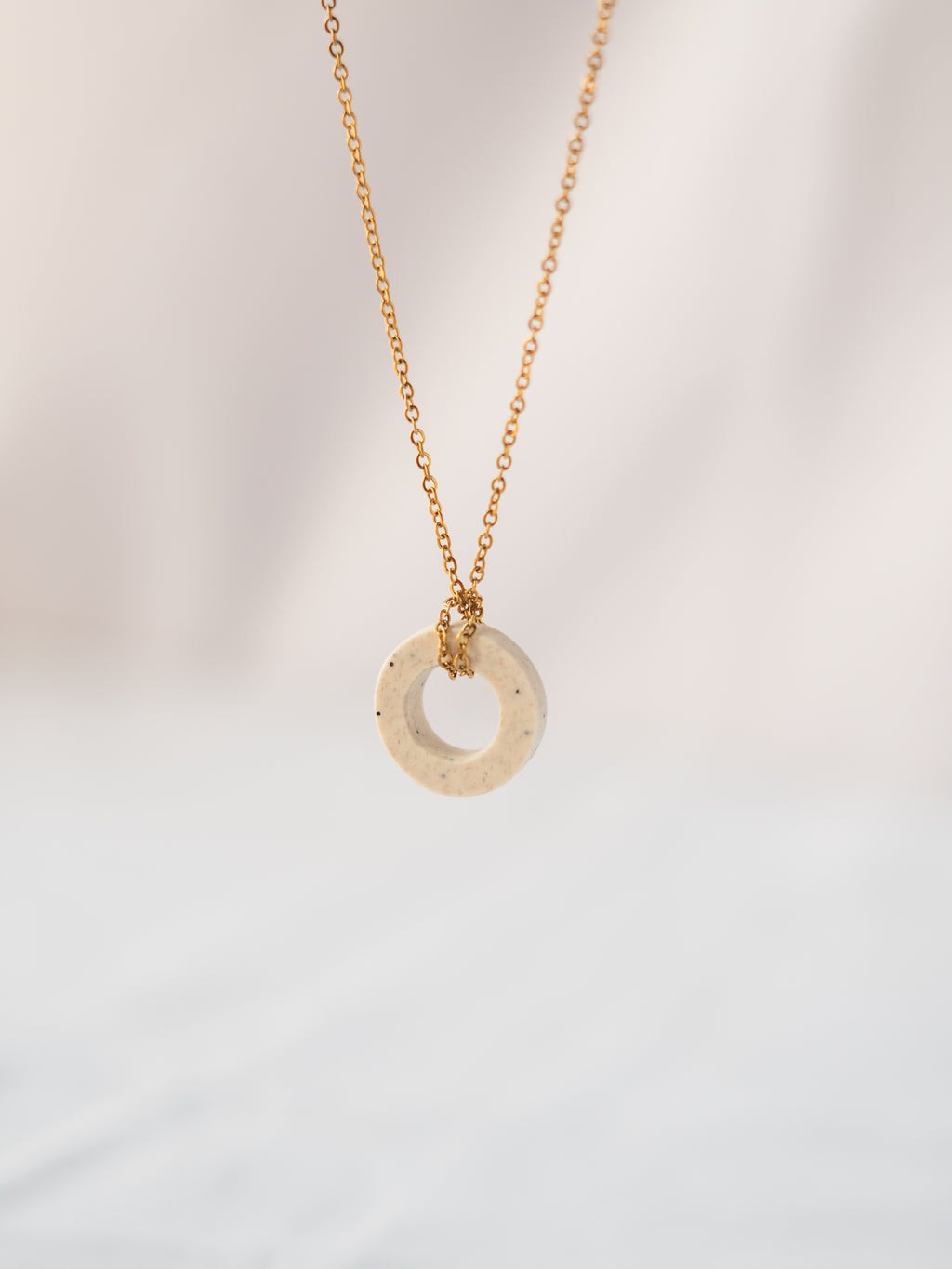 Small Gold Áurea Necklace